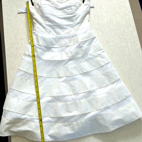 White House | Black Market WHBM White Strapless Stripe Dot Dress Size 00 - Picture 9 of 9